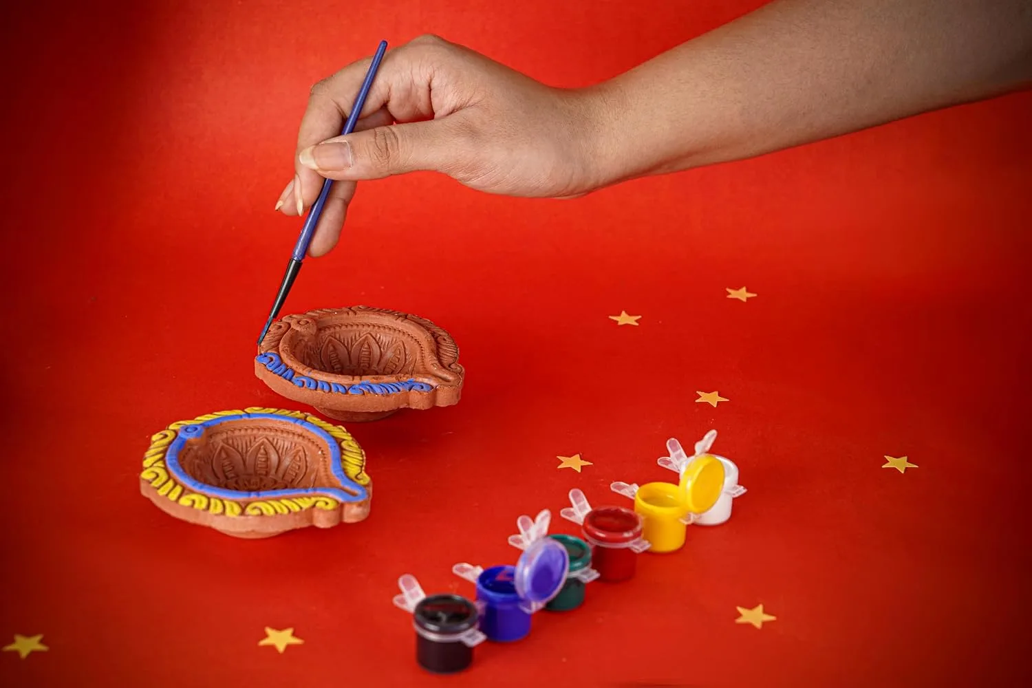 In-Depth Review: best clay diya making kit - ILEARNNGROW DIY Diwali Diya Making Kit | 5 Clay Earthen Diyas | 6 Vibrant Paint Colors and Brush | Handma 5 ILEARNNGROW DIY Diwali Diya Mak - view 4